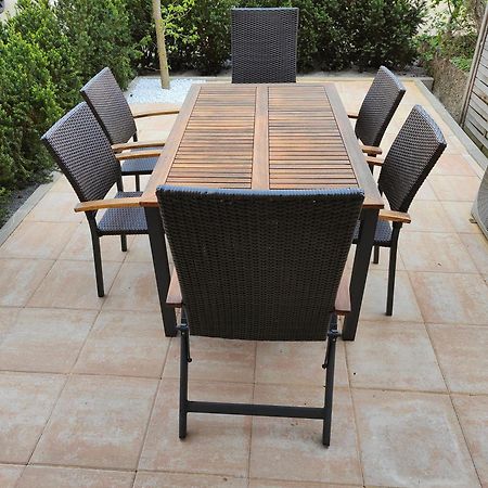 Eleonoras Ferienwohnung In Wuerzburg Stadt Mit Terrasse Im Erdgeschoss Inklusive Eigenen Parkplaetzen Vor Der Tuer Ngoại thất bức ảnh